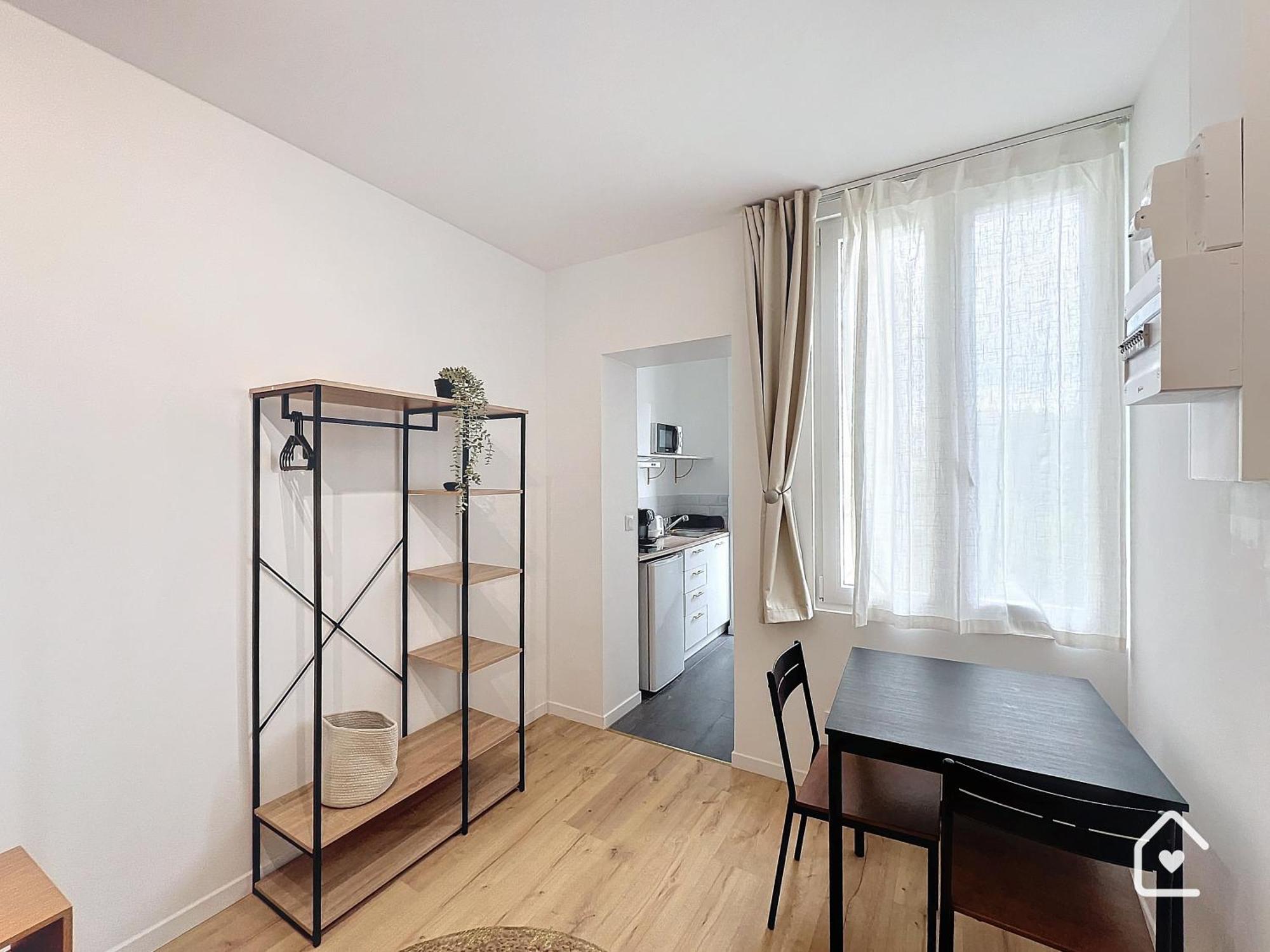 Studios - 1 Min Gare Chatellerault - Entree Autonome - Ngoại thất bức ảnh
