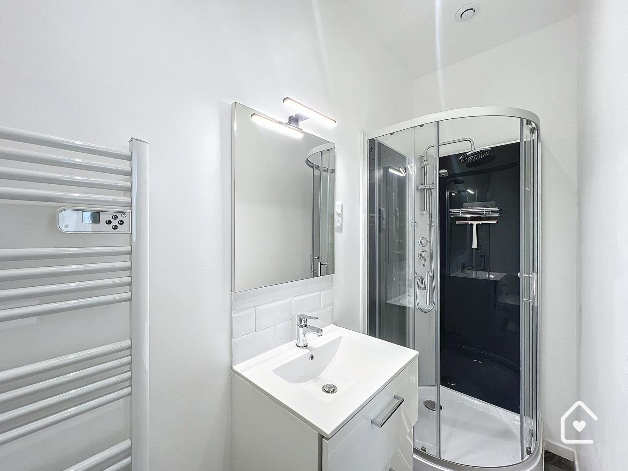 Studios - 1 Min Gare Chatellerault - Entree Autonome - Ngoại thất bức ảnh
