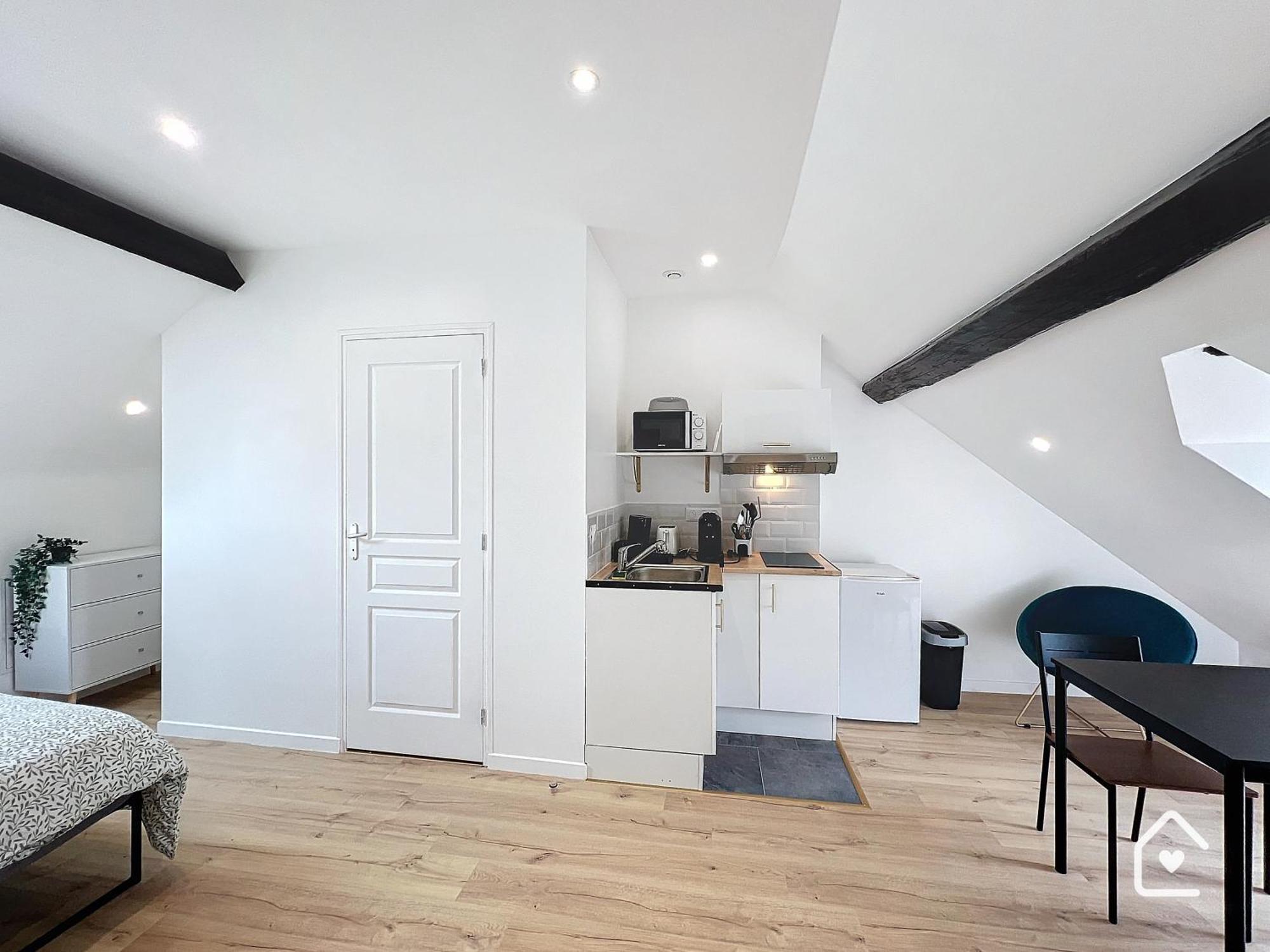 Studios - 1 Min Gare Chatellerault - Entree Autonome - Ngoại thất bức ảnh